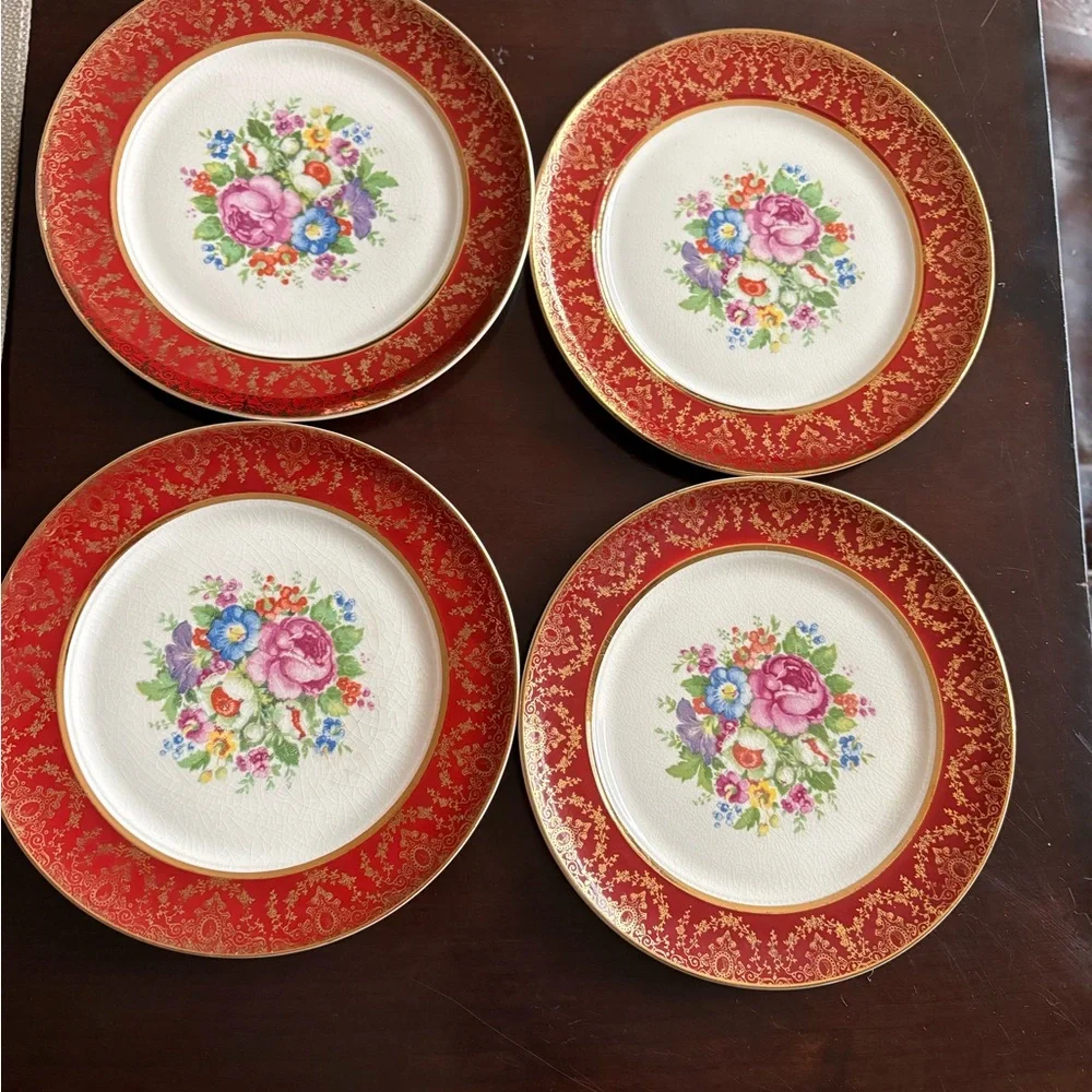 Symphony by Salem Red‎ and 23 Carat Gold Floral Bread / Appetizer Plates Set of4